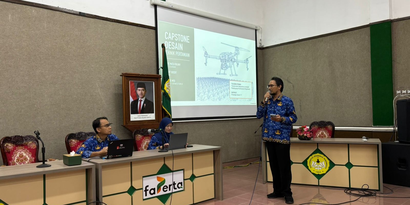 Foto Kick Off Capstone Design