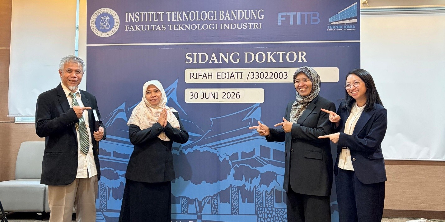 Foto Bu Rifah 1 Foto Bu Rifah 1